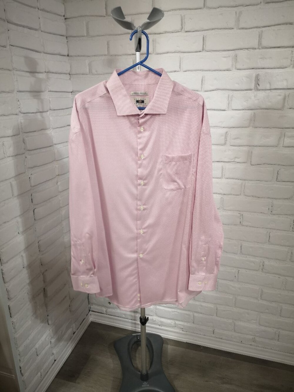 Joseph Abboud Men's Size 18.5 Pink w/ Micro Pattern Button Front & Cuffs Shirt